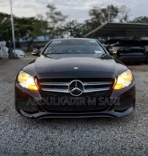 Mercedes-Benz C300 2016 Black