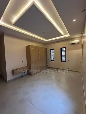 Furnished 3bdrm Apartment in Gbagada for sale