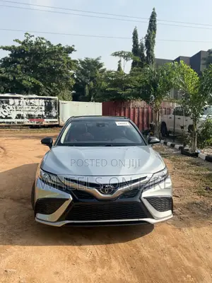 Toyota Camry XSE 2023 Silver