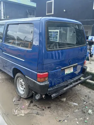 Volkswagen Transporter 2005 Blue