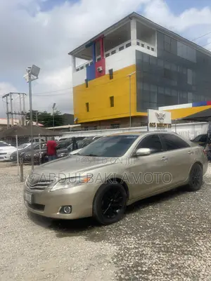 Toyota Camry 2008 Gold