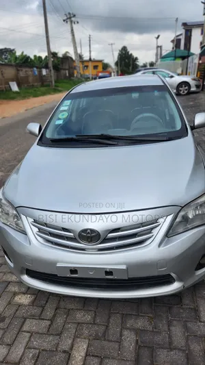 Toyota Corolla 2013 Silver