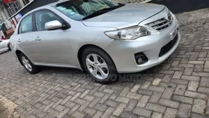Toyota Corolla 2013 Silver