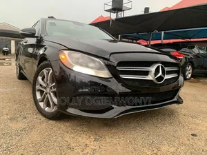 Mercedes-Benz C300 2016 Black