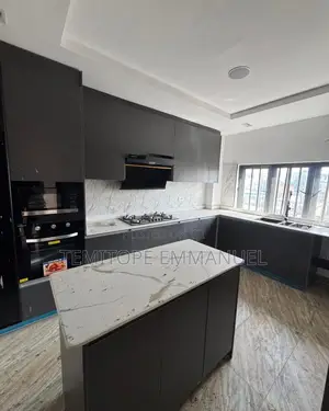 Furnished 2bdrm Apartment in Ikeja for sale