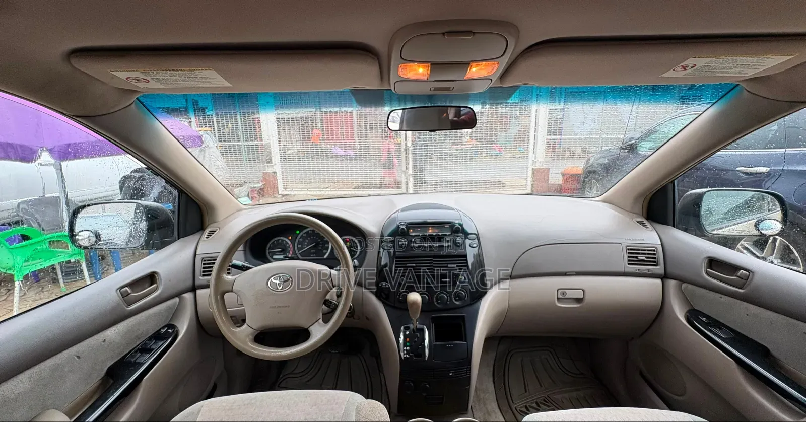 Toyota Sienna 2004 Gold