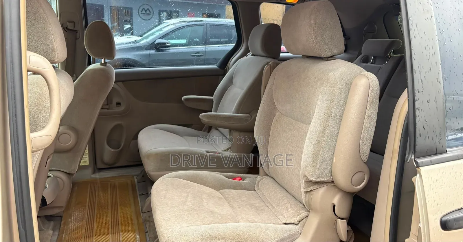 Toyota Sienna 2004 Gold