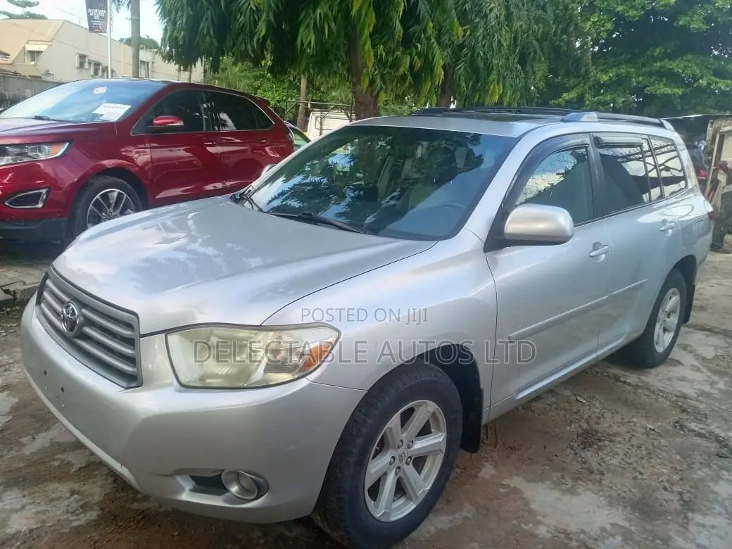 Toyota Highlander 2010 Silver
