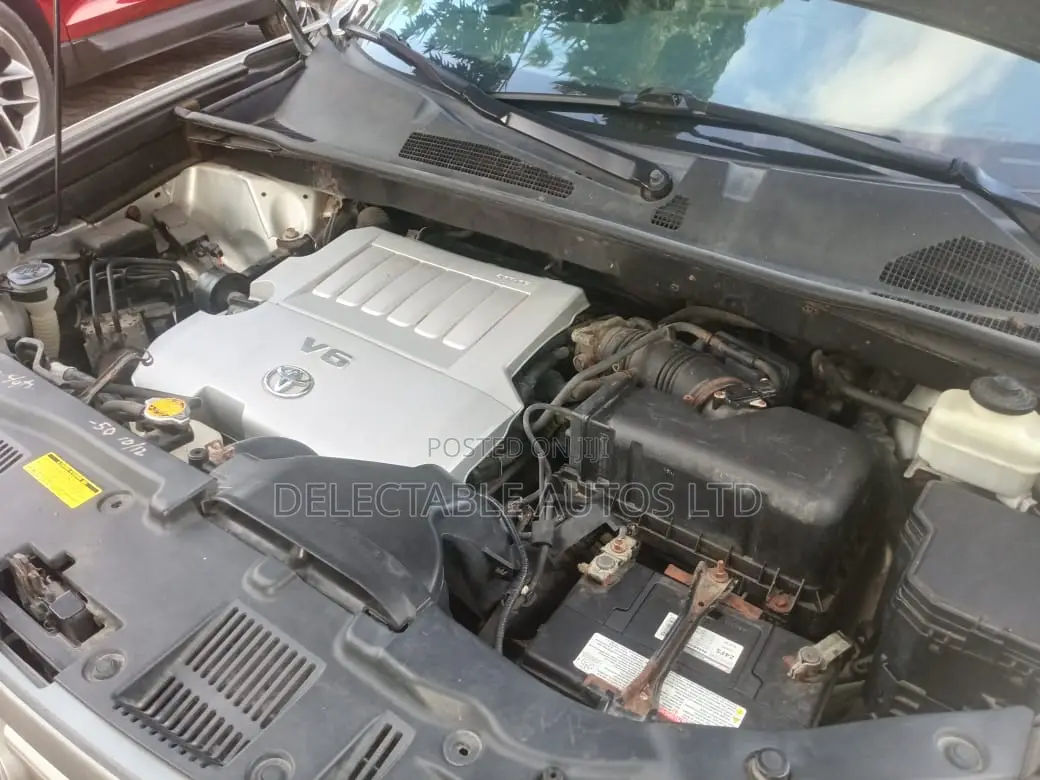 Toyota Highlander 2010 Silver