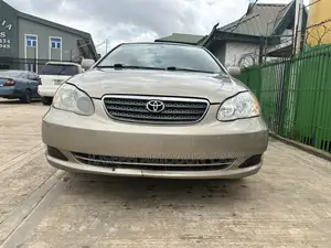 Toyota Corolla CE 2005 Gold