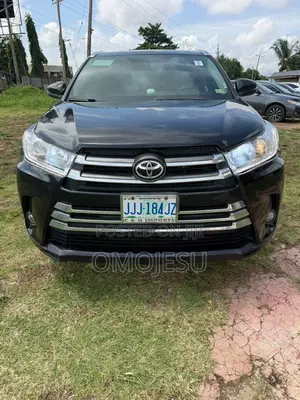 Toyota Highlander XLE 4dr SUV AWD (3.5L 6cyl 6A) 2015 Black