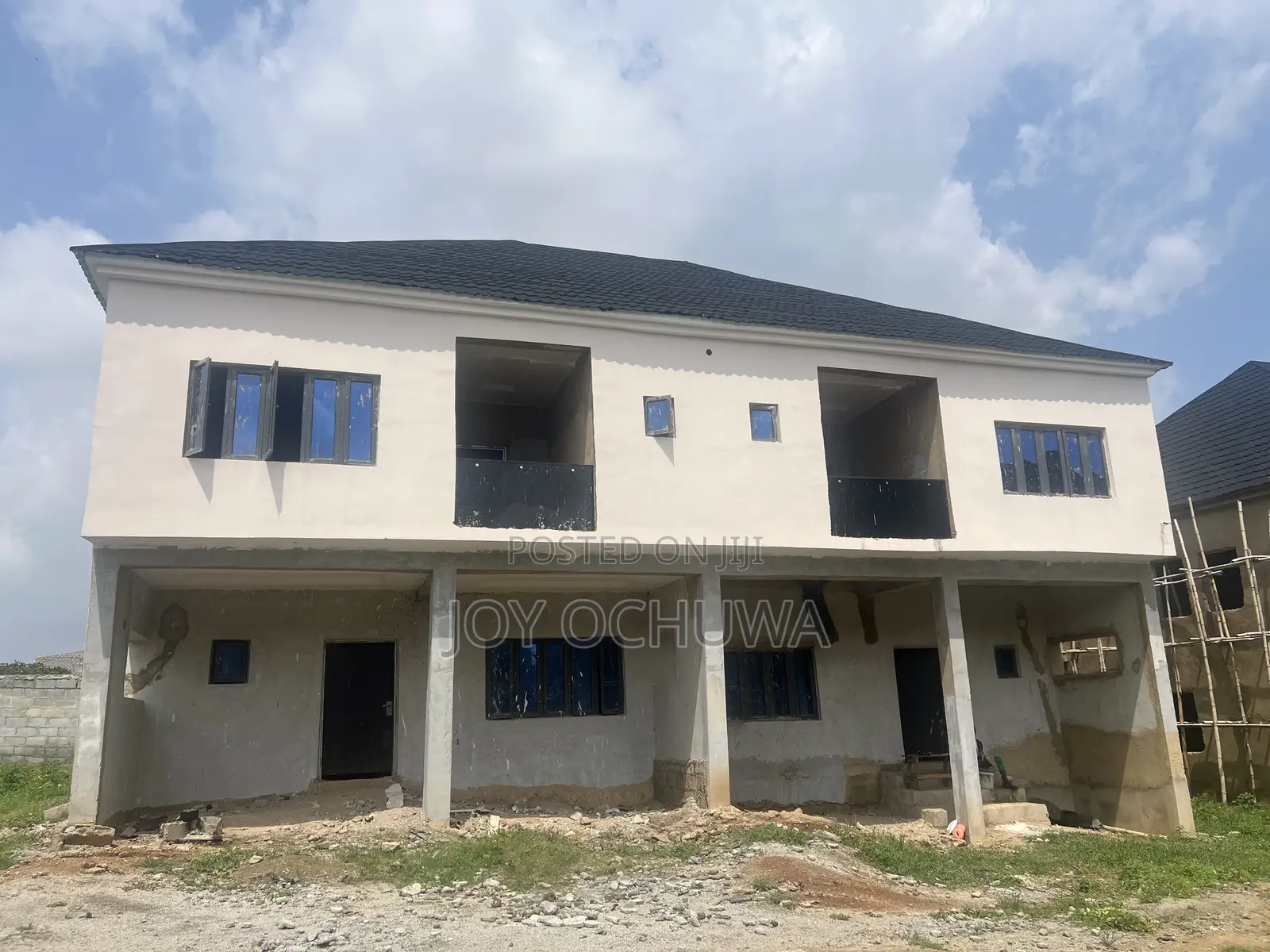 3 Bedrooms Semi Detached Duplex With Bq
