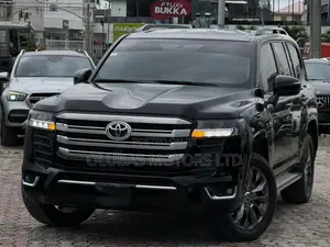 Toyota Land Cruiser 2024 Black