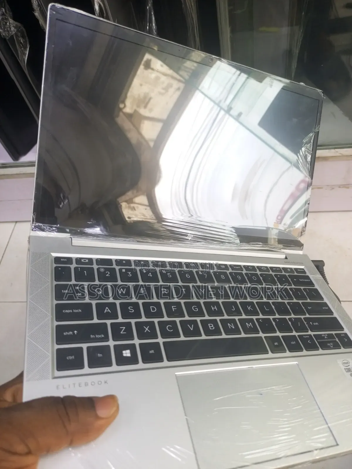 Laptop HP EliteBook 830 G7 8GB Intel Core i7 SSHD+SSD 256GB