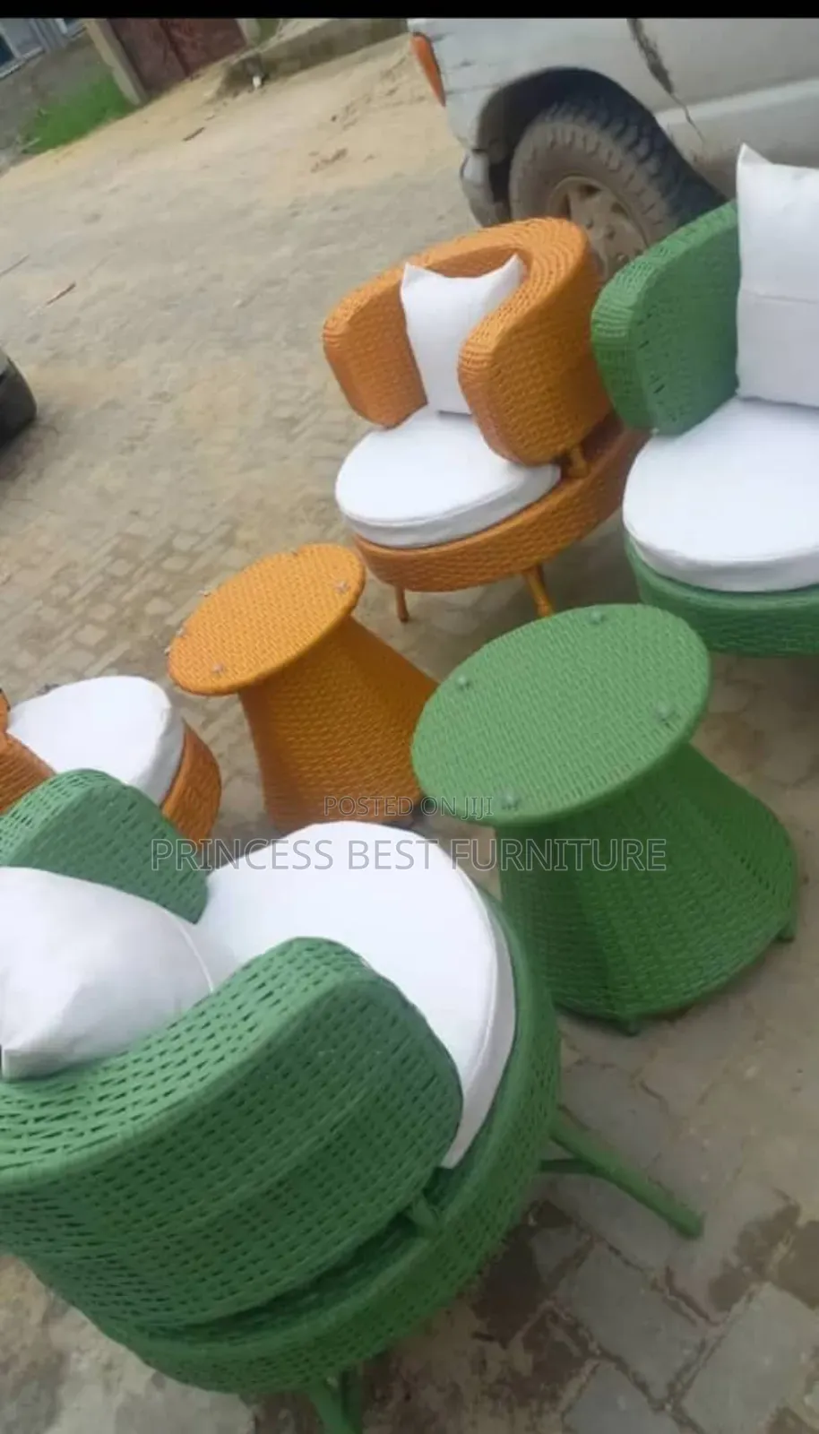 Executive Lounge Chair by 2seater