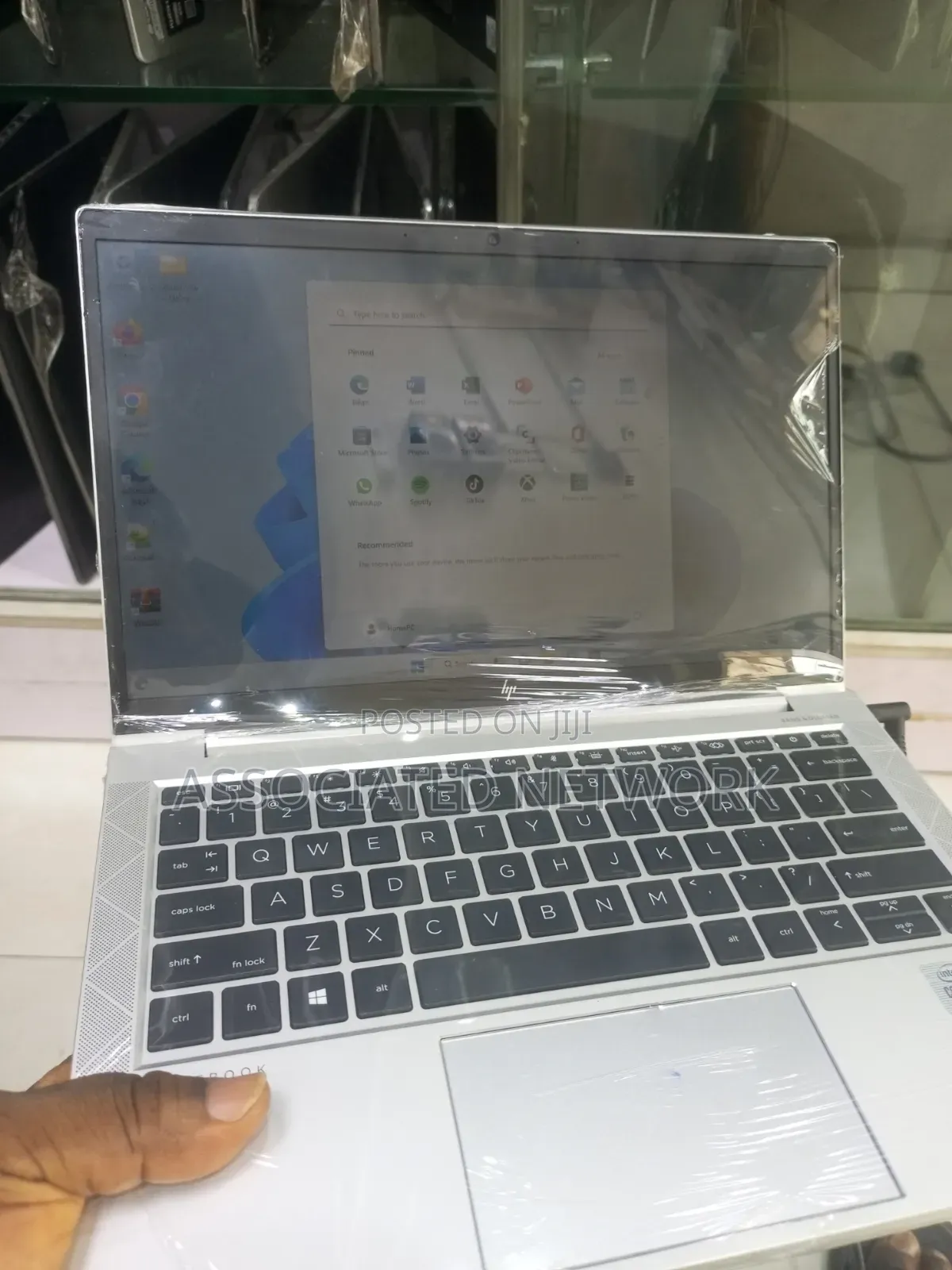 Laptop HP EliteBook 830 G7 8GB Intel Core i7 SSHD+SSD 256GB