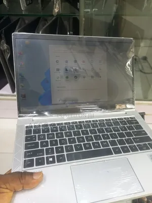 Laptop HP EliteBook 830 G7 8GB Intel Core i7 SSHD+SSD 256GB