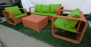 Lounge Chair by 4seater and Table