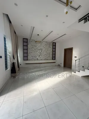 3bdrm Duplex in General Paint, Off Lekki-Epe Expressway for rent
