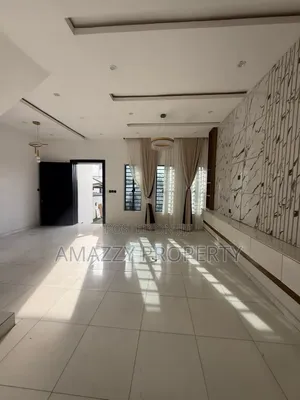 3bdrm Duplex in General Paint, Off Lekki-Epe Expressway for rent