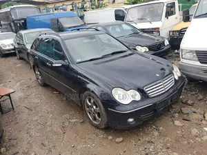 Mercedes-Benz C-Class 2005 Blue