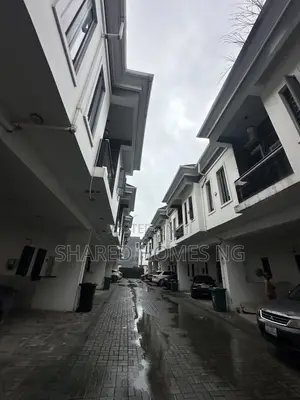 1bdrm Shared Apartment in Royal Pine Estate, Lekki Phase 2 for rent