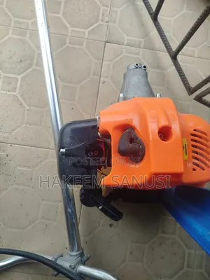 Grass Cutting Machine (Brush Cutter) For Sale