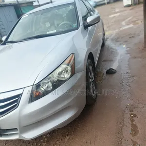 Honda Accord 2010 Silver