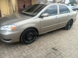 Toyota Corolla 2006 Gold