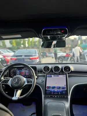 Mercedes-Benz C300 2024 Black