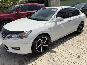 Honda Accord Touring V-6 4dr Sedan (3.5L 6cyl 6A) 2014 White