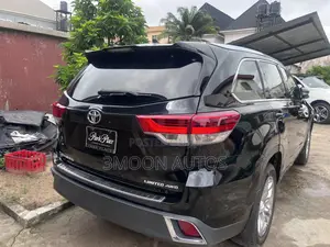 Toyota Highlander Limited 4x4 V6 (3.5L 6cyl 8A) 2017 Black