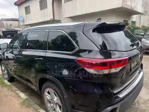 Toyota Highlander Limited 4x4 V6 (3.5L 6cyl 8A) 2017 Black