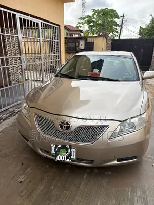 Toyota Camry 2.4 2008 Gold