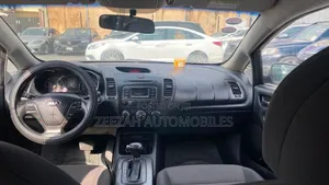 Kia Cerato 2015 Black