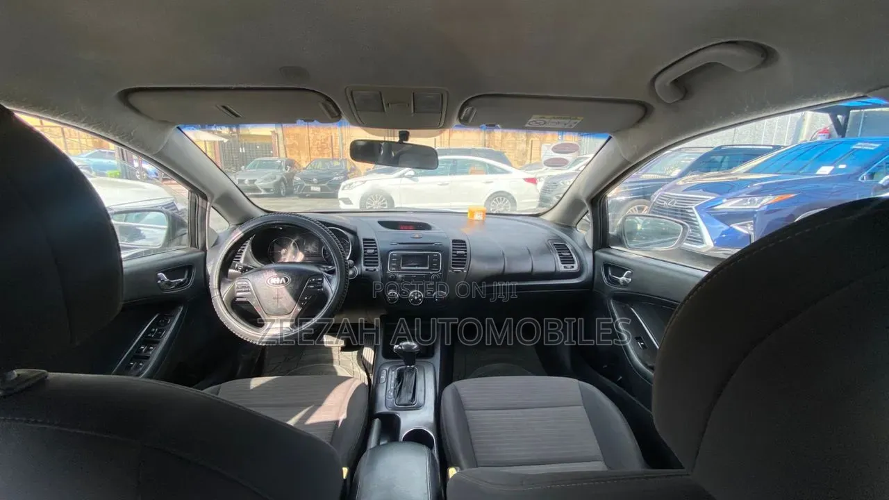 Kia Cerato 2015 Black