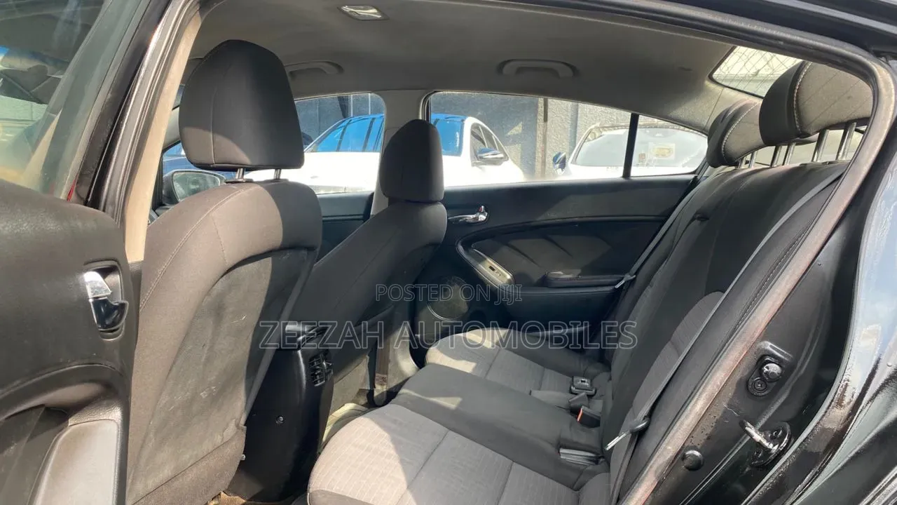 Kia Cerato 2015 Black