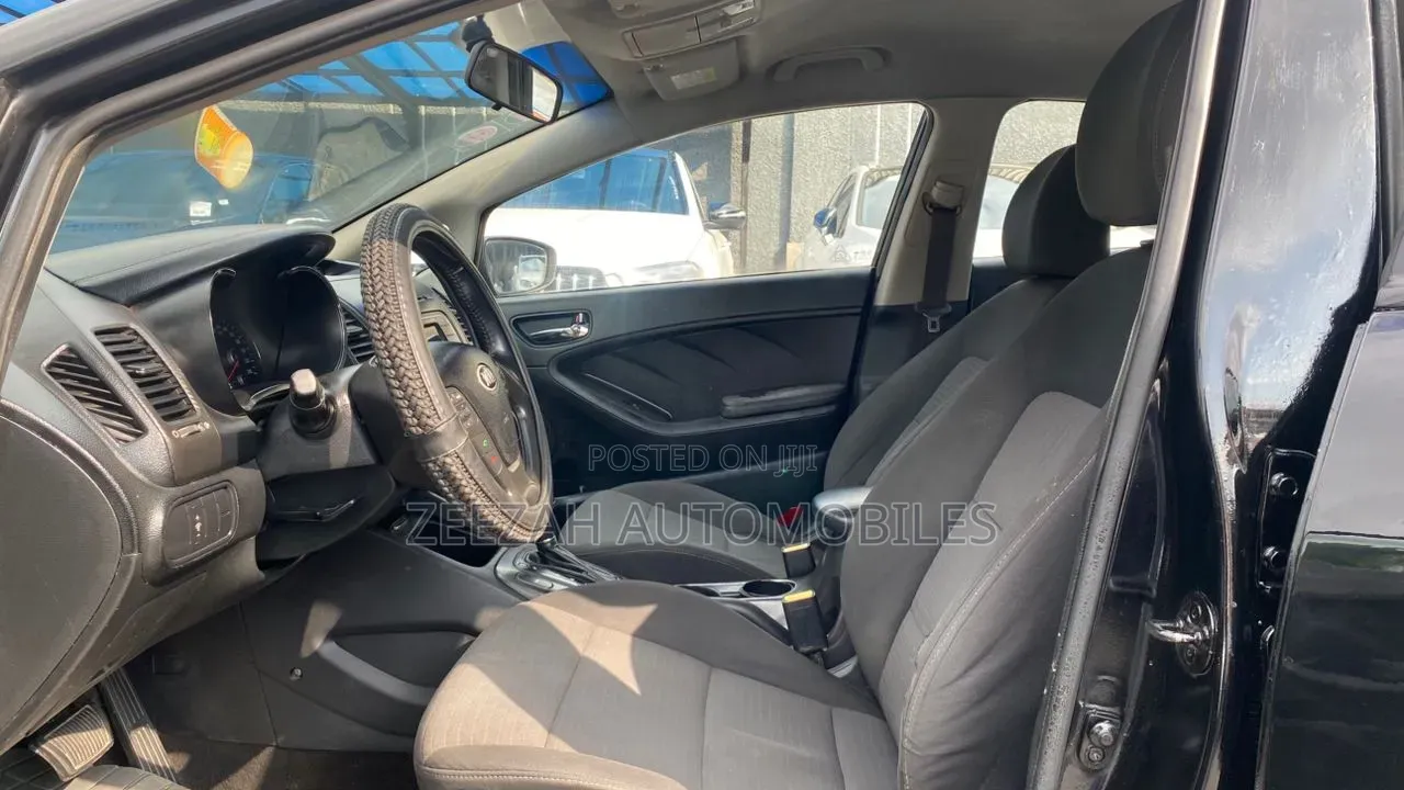 Kia Cerato 2015 Black