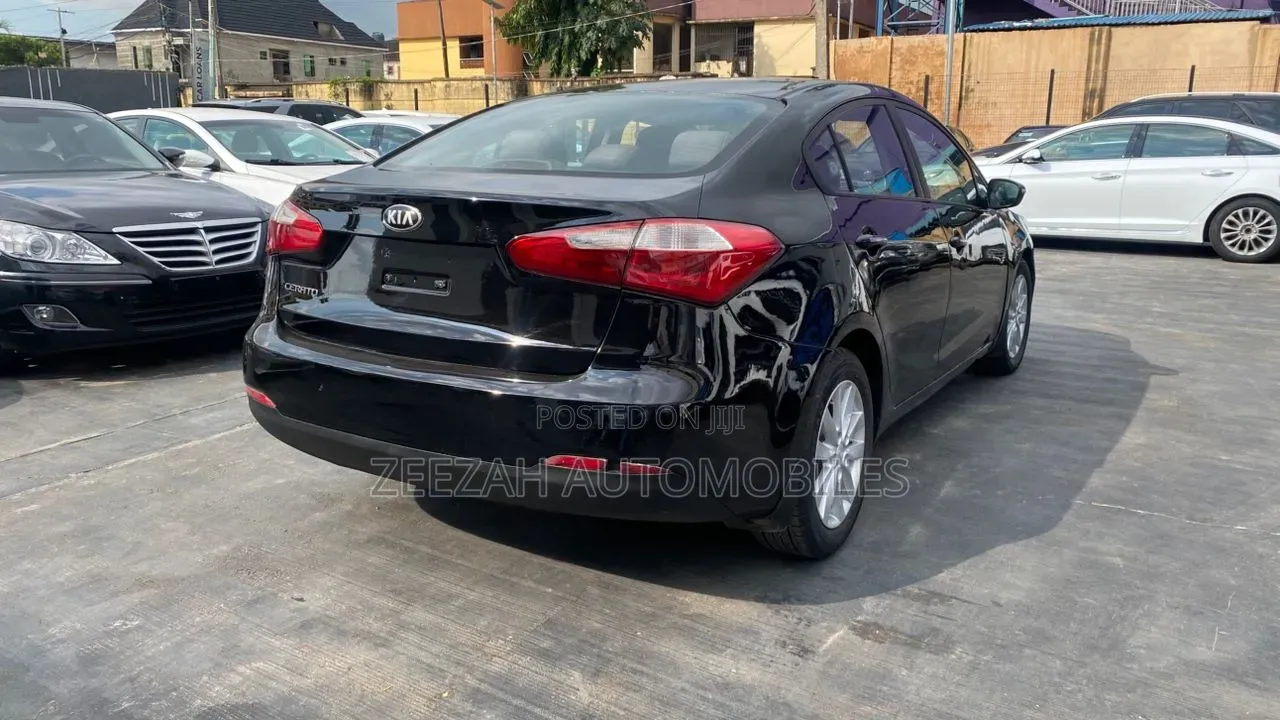 Kia Cerato 2015 Black