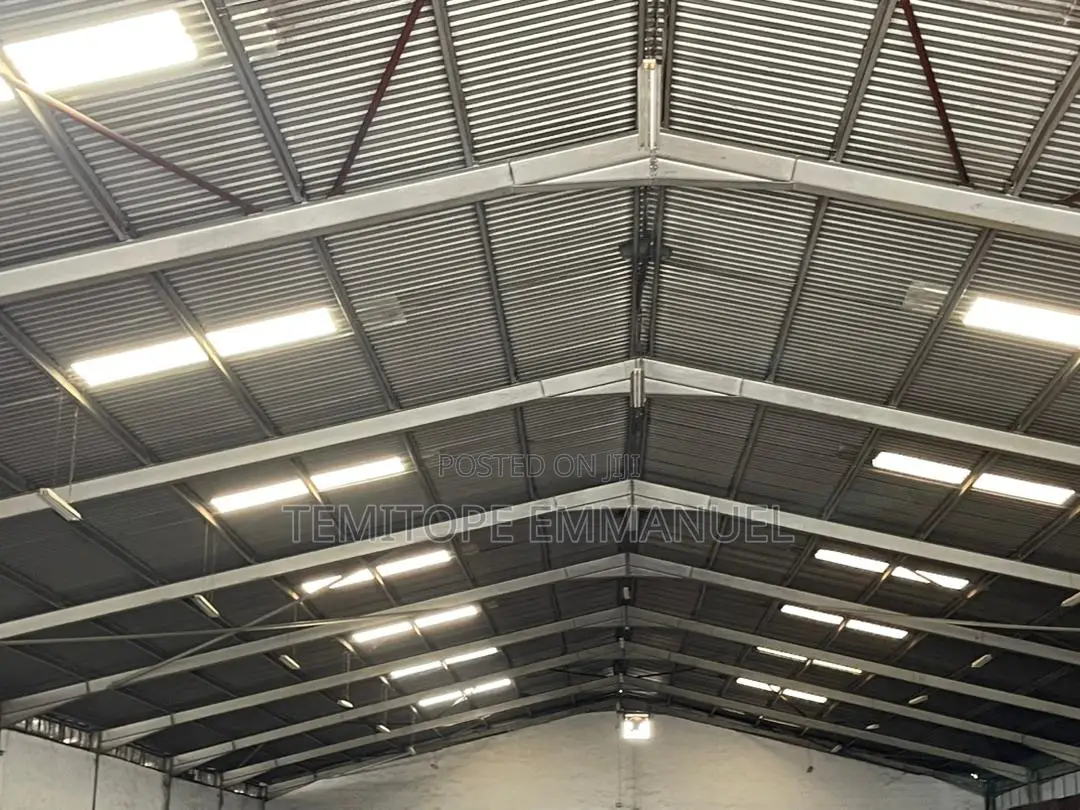 2bay Warehouse on 3100sqm