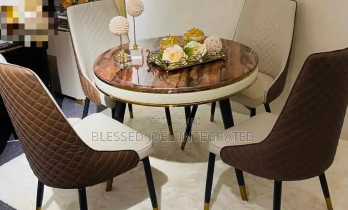 Space Saving 4 Seaters Dining