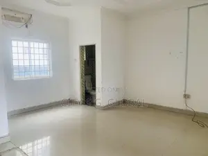 Shop in Gwarinpa for Rent