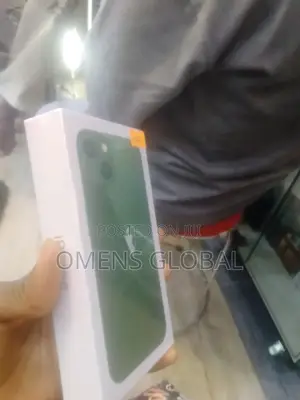 New Apple iPhone 13 128 GB Green