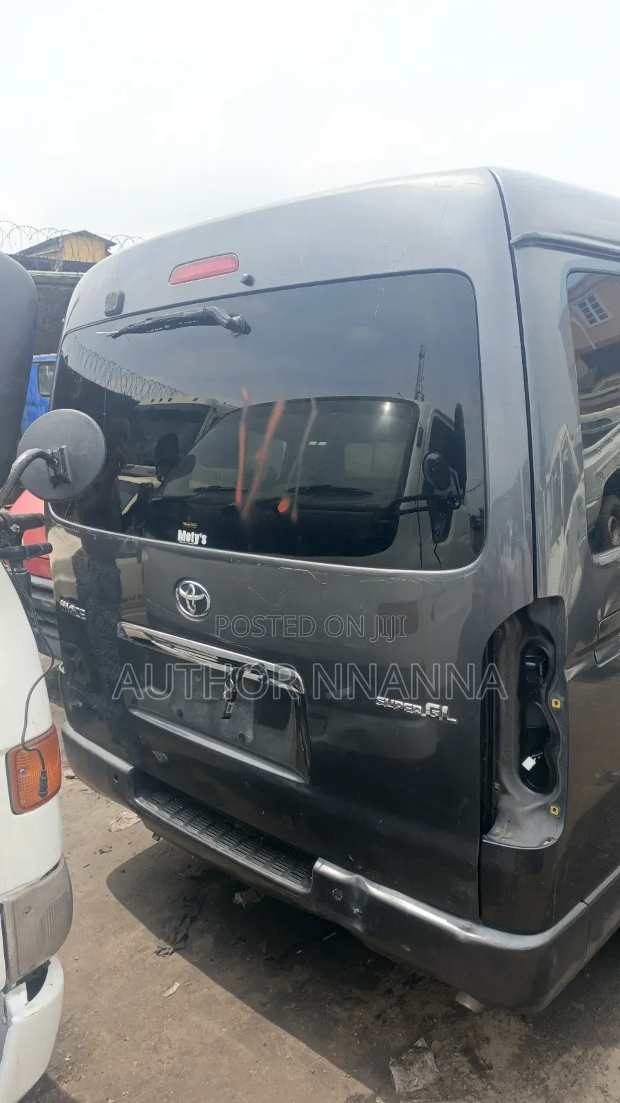 Toyota HiAce 2010 Black