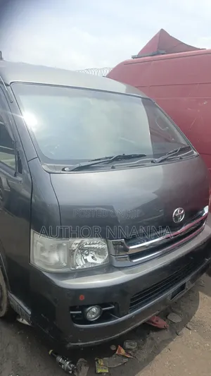 Toyota HiAce 2010 Black
