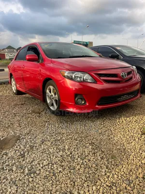 Toyota Corolla 2013 Red