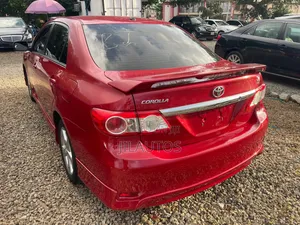 Toyota Corolla 2013 Red
