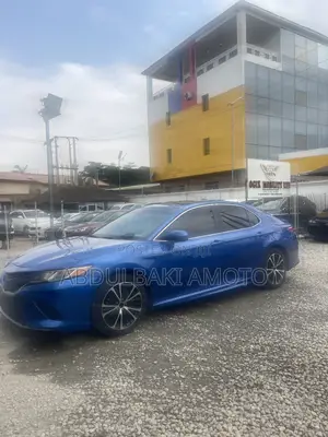 Toyota Camry 2019 Blue