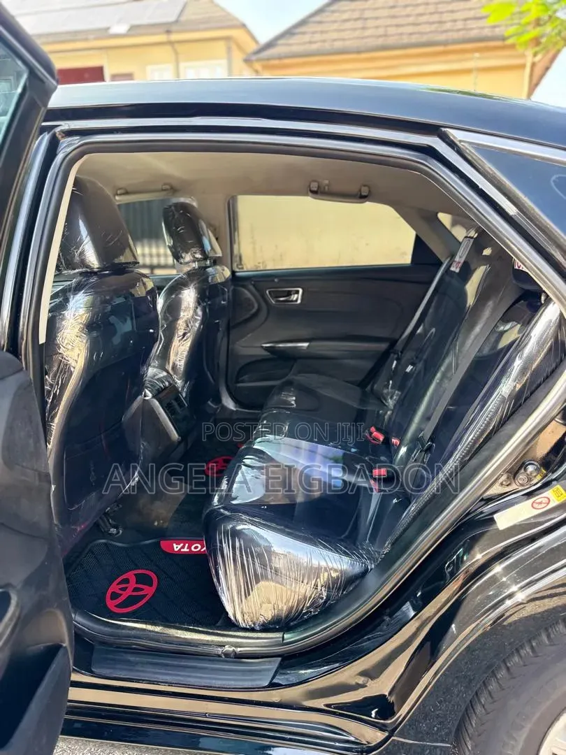 Toyota Avalon 2014 Black