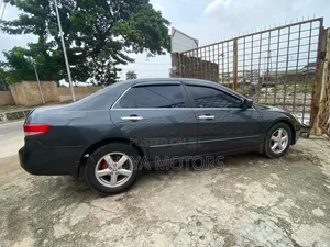 Honda Accord 2004 Gray